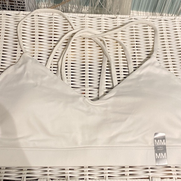 Forever 21 White Multi Strap Sports Bra NWT Size M - Picture 17 of 17